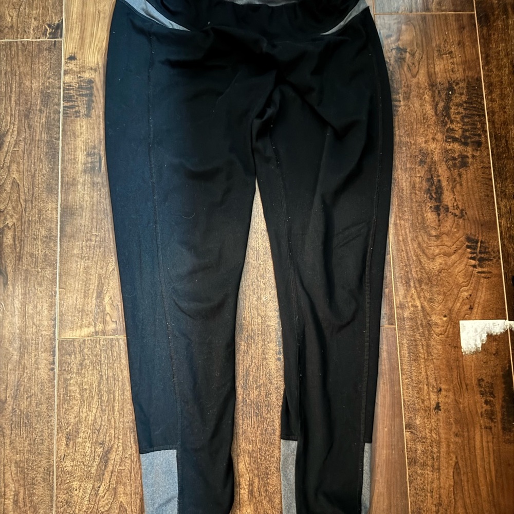 Black and Gray womens ankle cut Leggings